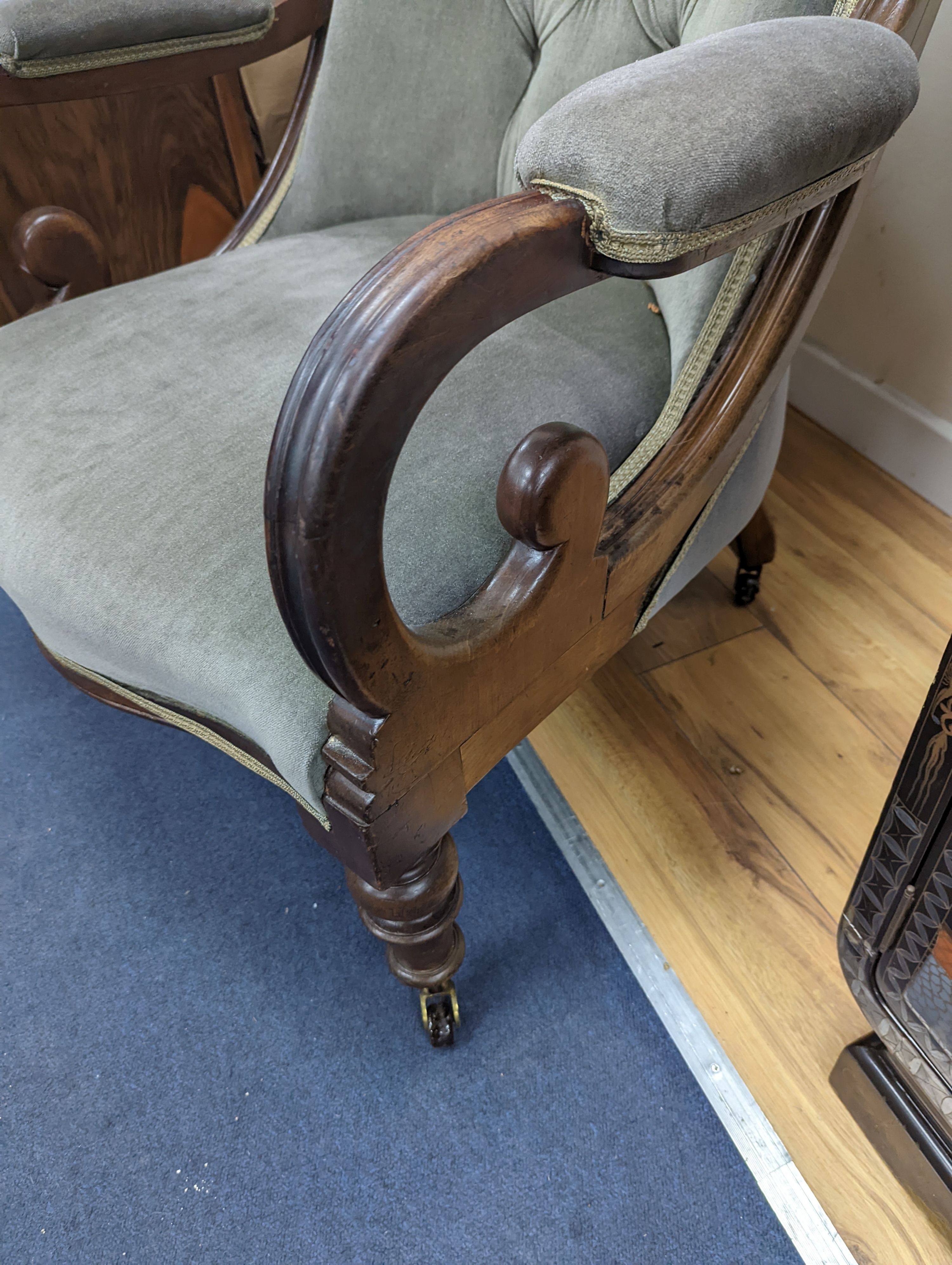 A Victorian mahogany open armchair. H-95cm.